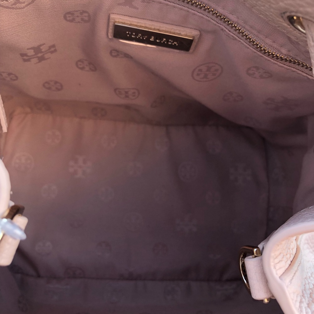 NWT Tory Burch Thea bucket bag - Picture 3 of 8